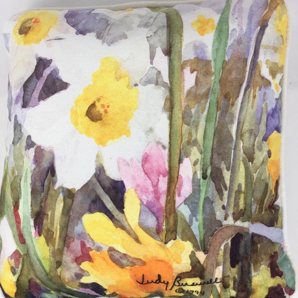 Judy Buswell 1994 Daffodil Watercolor Accent Pillow - Picture 5 of 5